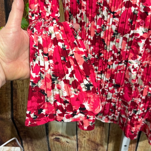 East 5th Accordion Pleat Blouse Size 1X - Picture 4 of 5